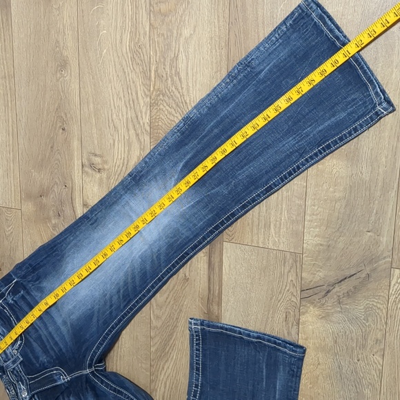 Miss Me Embellished Fleur Bootcut Dark Washed Jeans Size 32 - Picture 10 of 14